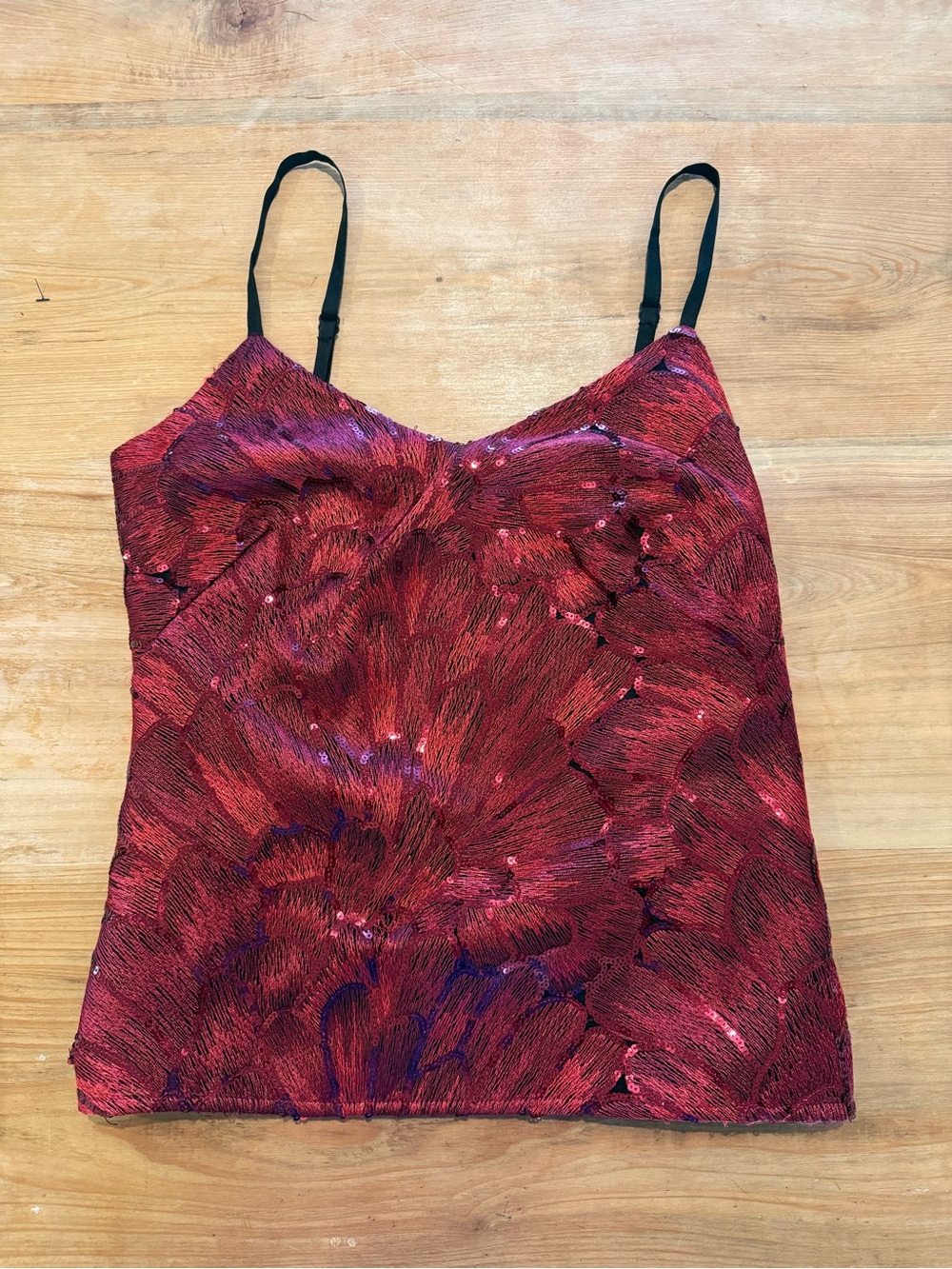 White House Black Market Burgundy Floral Sequin Embroidered Cami XXS